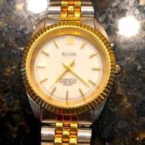 Man's ELGIN watch & Band. Quartz Glow Watch Water resistance. Great shape.